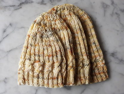 🧶 Simple Cable Knit Beanie – Seamless Sock Yarn Hat Pattern (PDF)