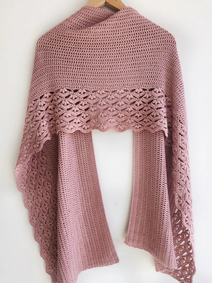 🌸 Beginner-Friendly Floral Crochet Wrap – Light & Lacy (PDF)