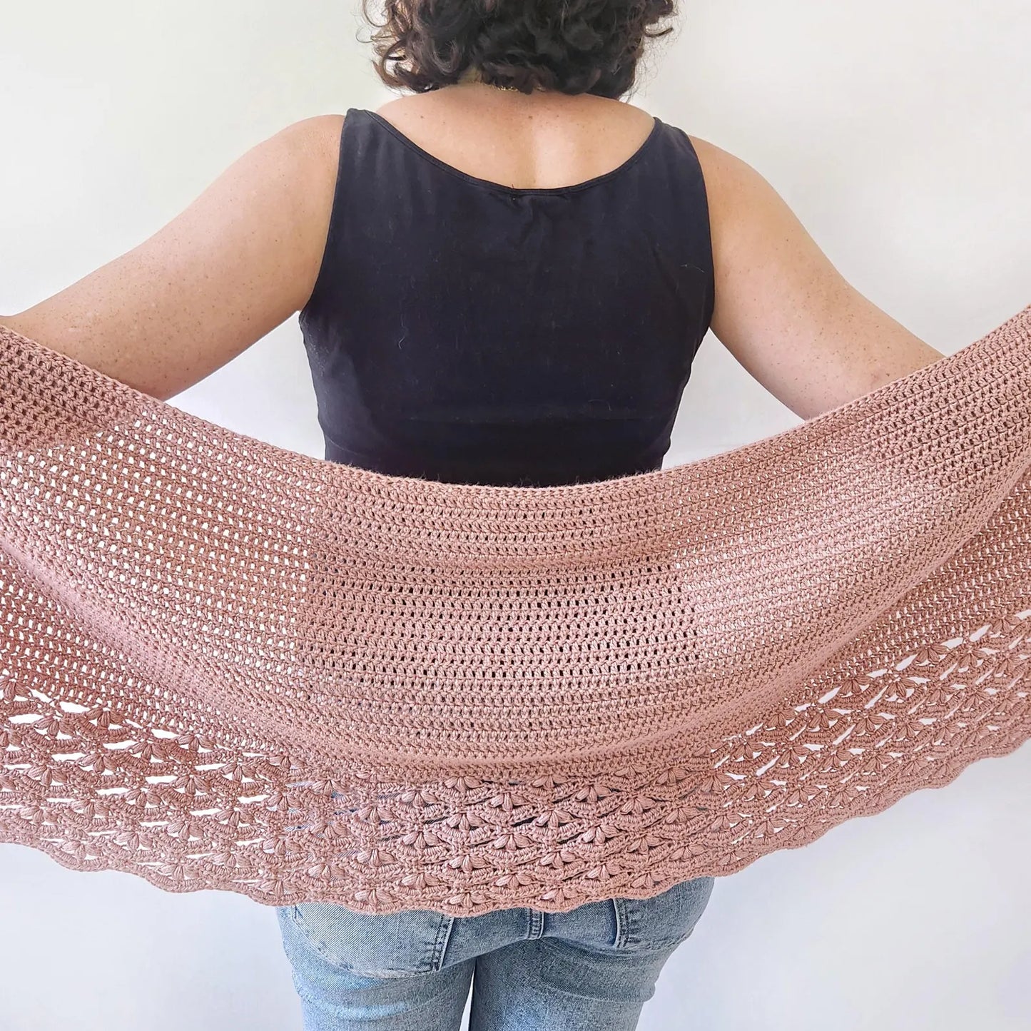 🌸 Beginner-Friendly Floral Crochet Wrap – Light & Lacy (PDF)