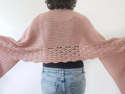 🌸 Beginner-Friendly Floral Crochet Wrap – Light & Lacy (PDF)